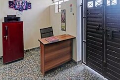 Hotel O Golden Grand, Mampur Bana