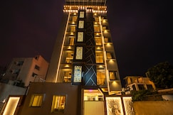 Treebo Parashar Max, Nagpur