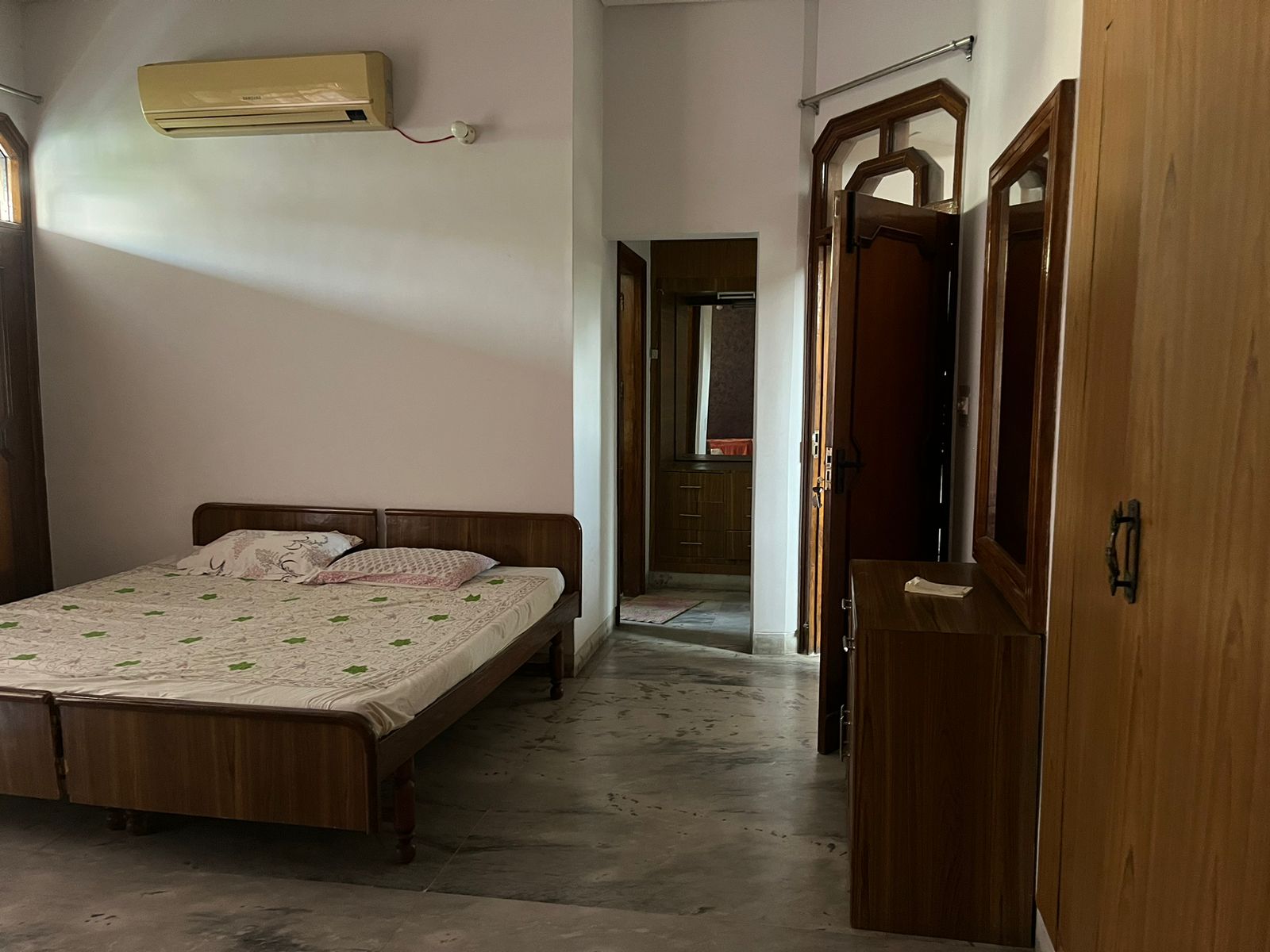 Khaira Niwas 4BHK Kothi - Tap to explore photos