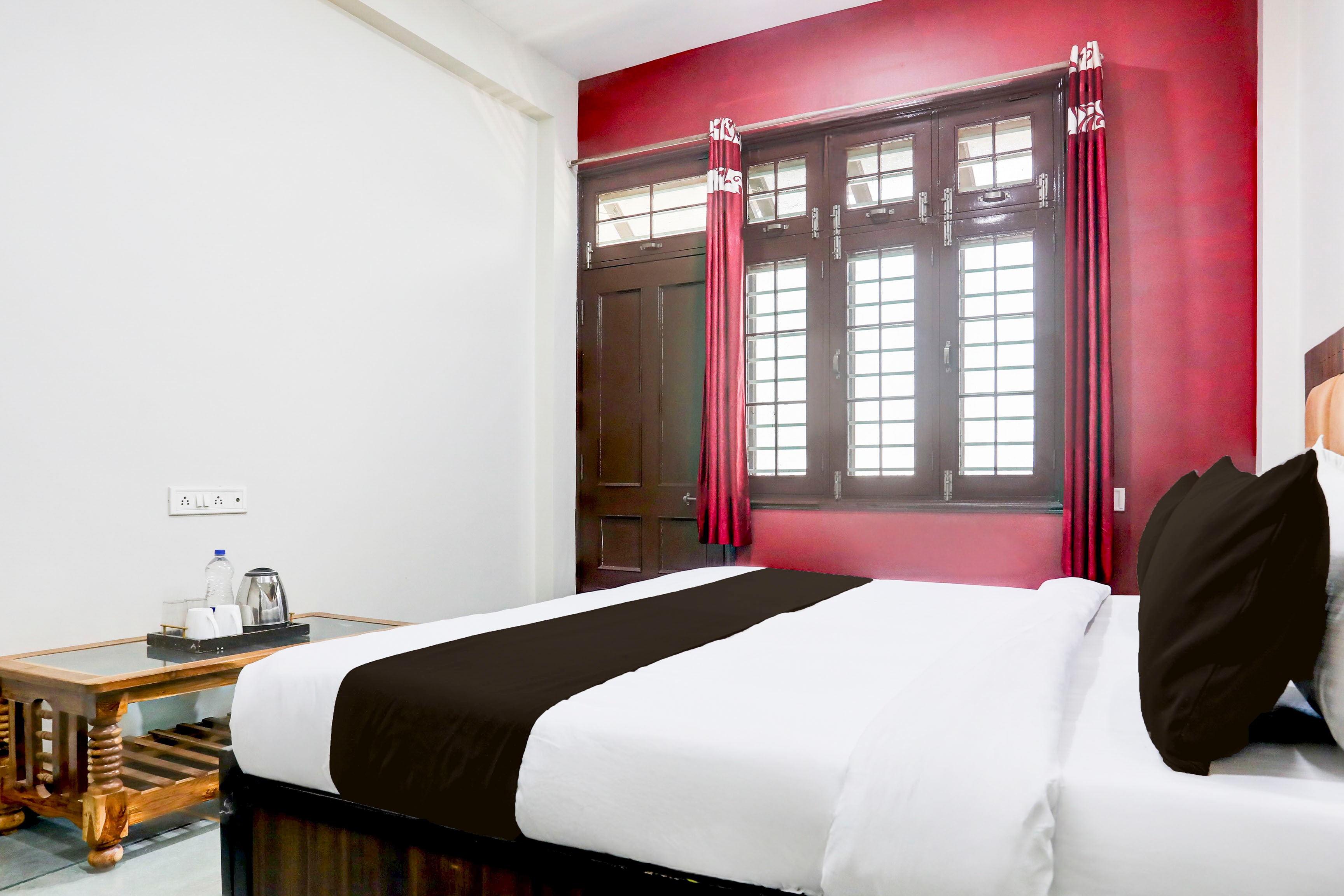 Hotel O The Baba Gest House - Tap to explore photos