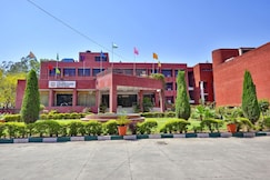 Hotel Chandigarh Beckons, Chandigarh