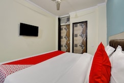 Hotel O Flagship 810627 Hotel 7 Sky, Delhi