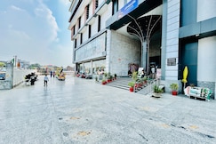 THE ROYAL HEIGHT, Nawada