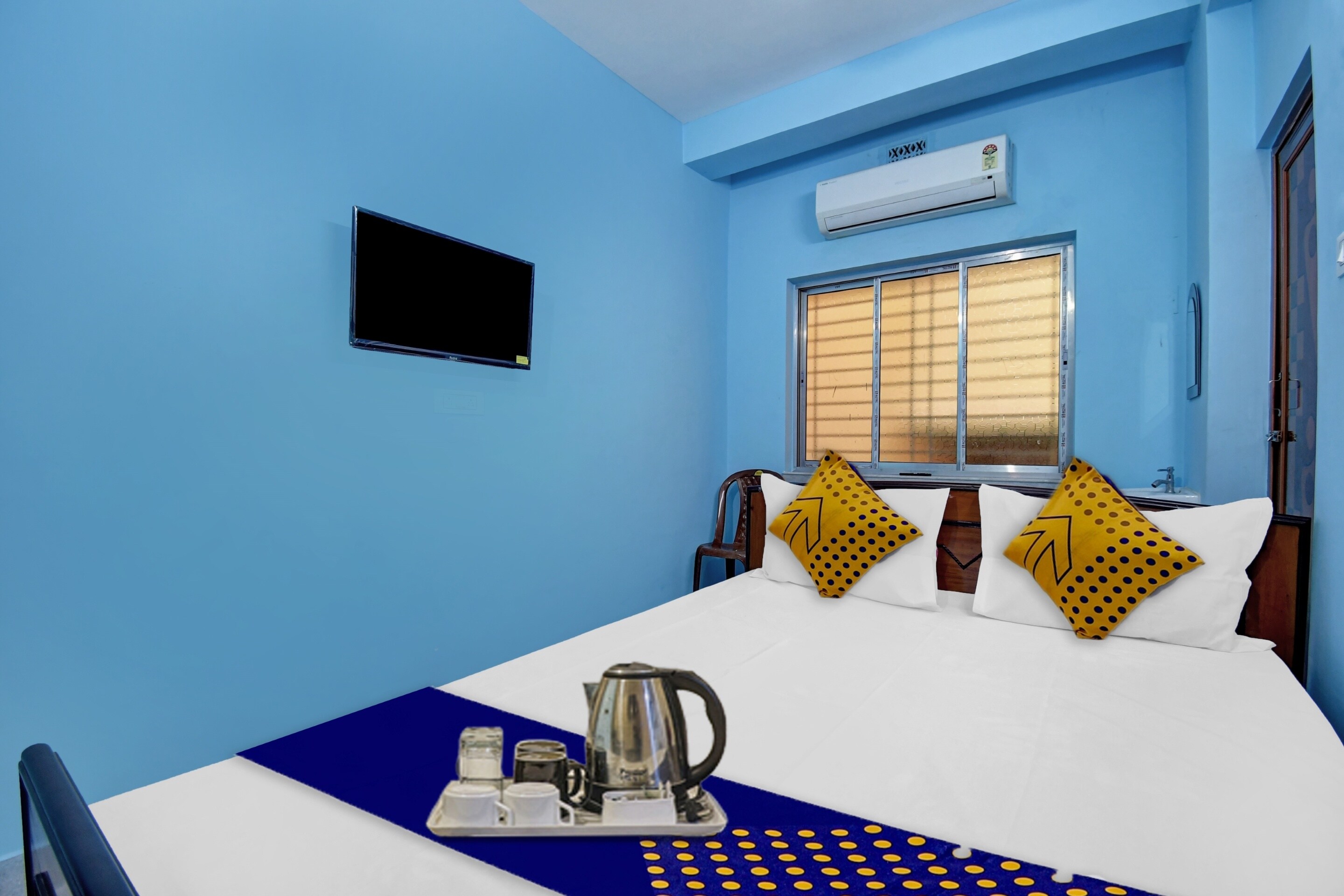 Hotel O Singh Guest House - Tap to explore photos
