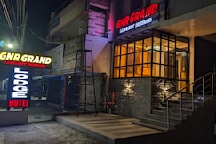 GNR GRAND LUXURY ROOMS, Madanapalle