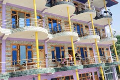 Cafe 19 Guest House, Kasol