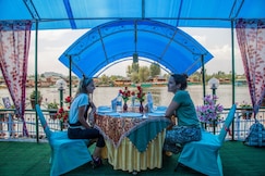 Swan Group Of Houseboats, Srinagar