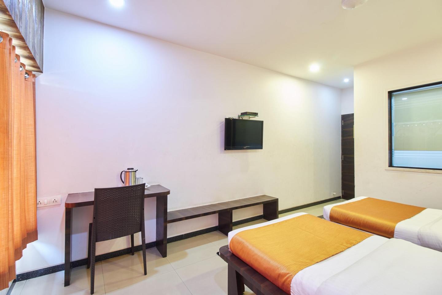HOTEL RAJ 5
