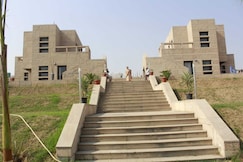 Hotel O Ayatti By Caparo, Greater Noida