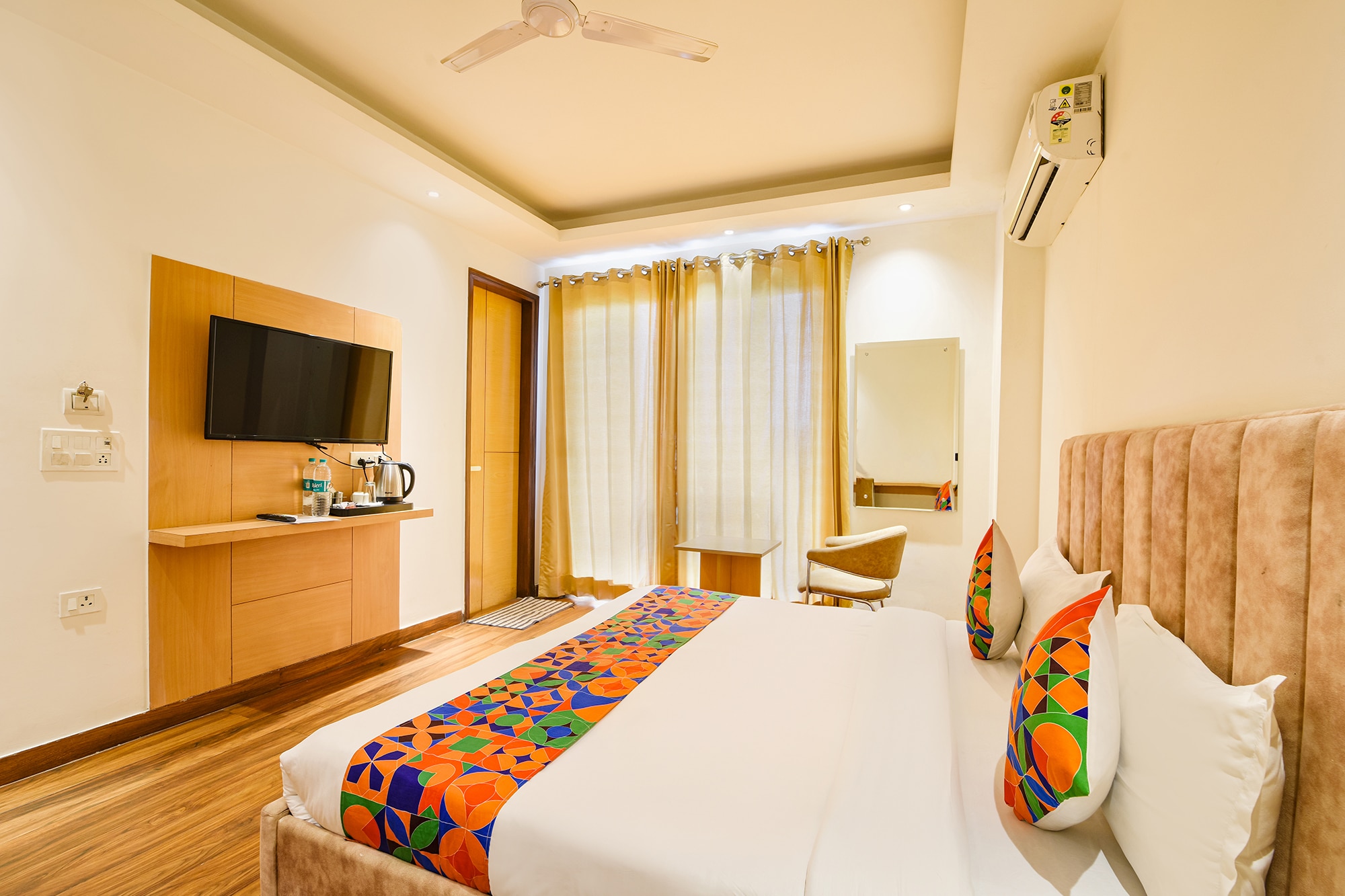 FabHotel The Prime Land - Huda City Centre Metro - Tap to explore photos