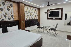 Kashi imperial-Luxury rooms in posh area, Varanasi