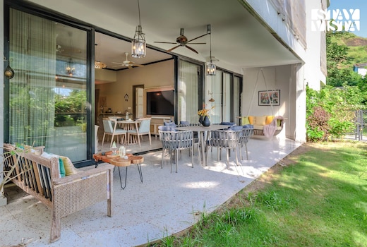 StayVista at Parkville Apartment