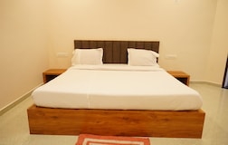 Valley View Room
