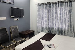 Hotel Royal Empire, Barasat