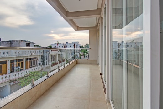 Townhouse OAK VS Shivanya