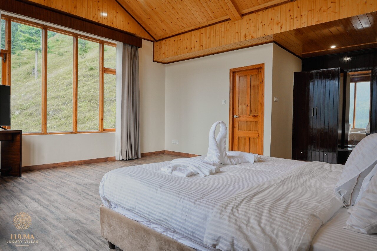 Luuma Luxury Villa- Mashobra - Tap to explore photos