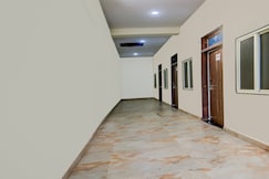 OYO Blue Leaf Hotel, Jhansi