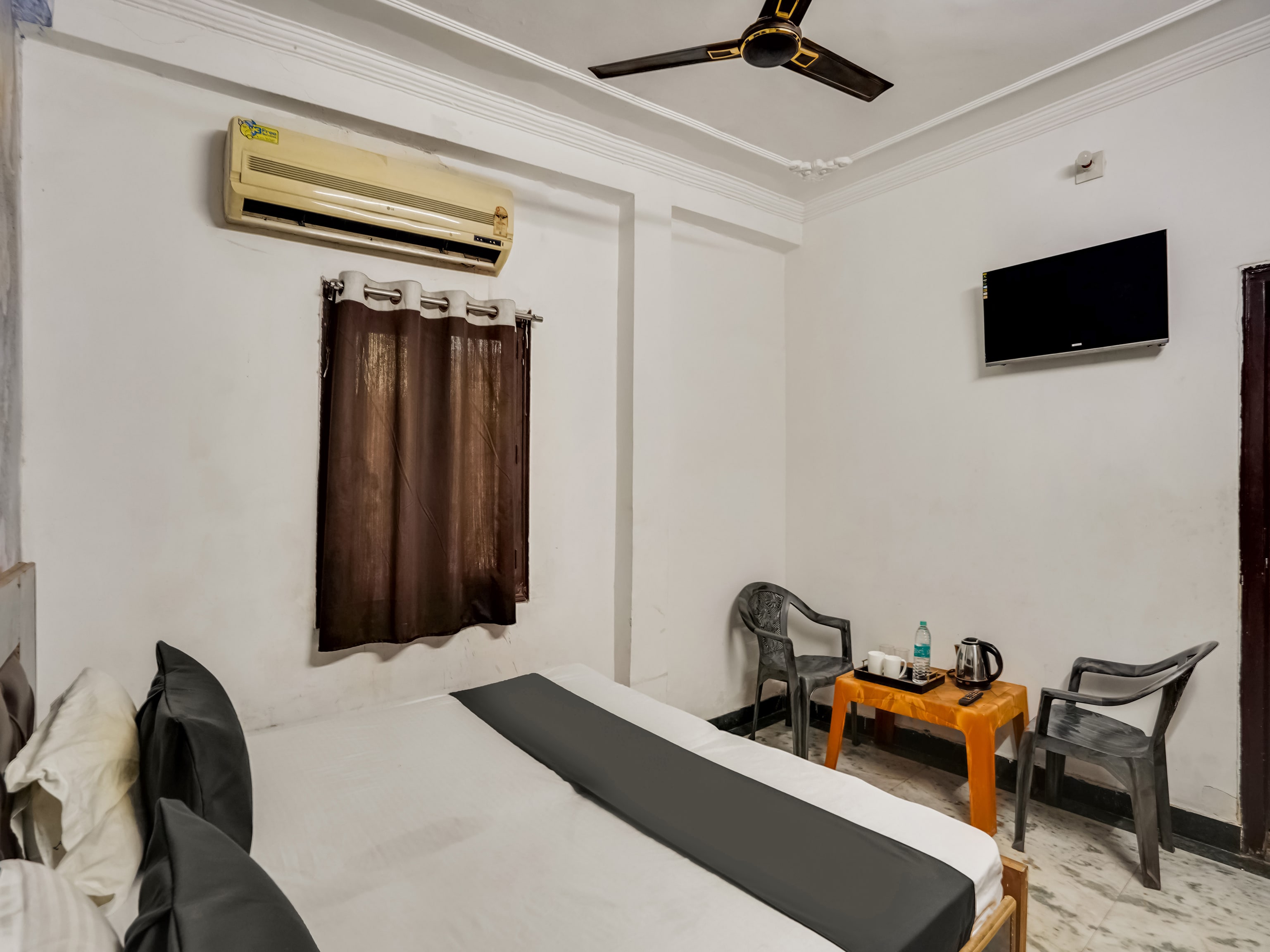 Hotel Stay Residency near Fortis Hospital - Tap to explore photos