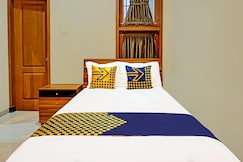 Hotel O Sumpil Syariah, Batu