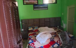 Deluxe Room 1