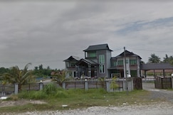 OYO 89873 Nurbayu Chalet, Marang