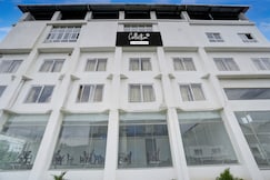 Super Collection O Nandagokula Convention Centre Formerly Arasu Comforts, Hassan