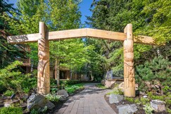Hilton Grand Vacations Club Whistler, Squamish-Lillooet