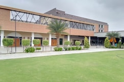 The Grand Padma Resort & Spa, Mandsaur