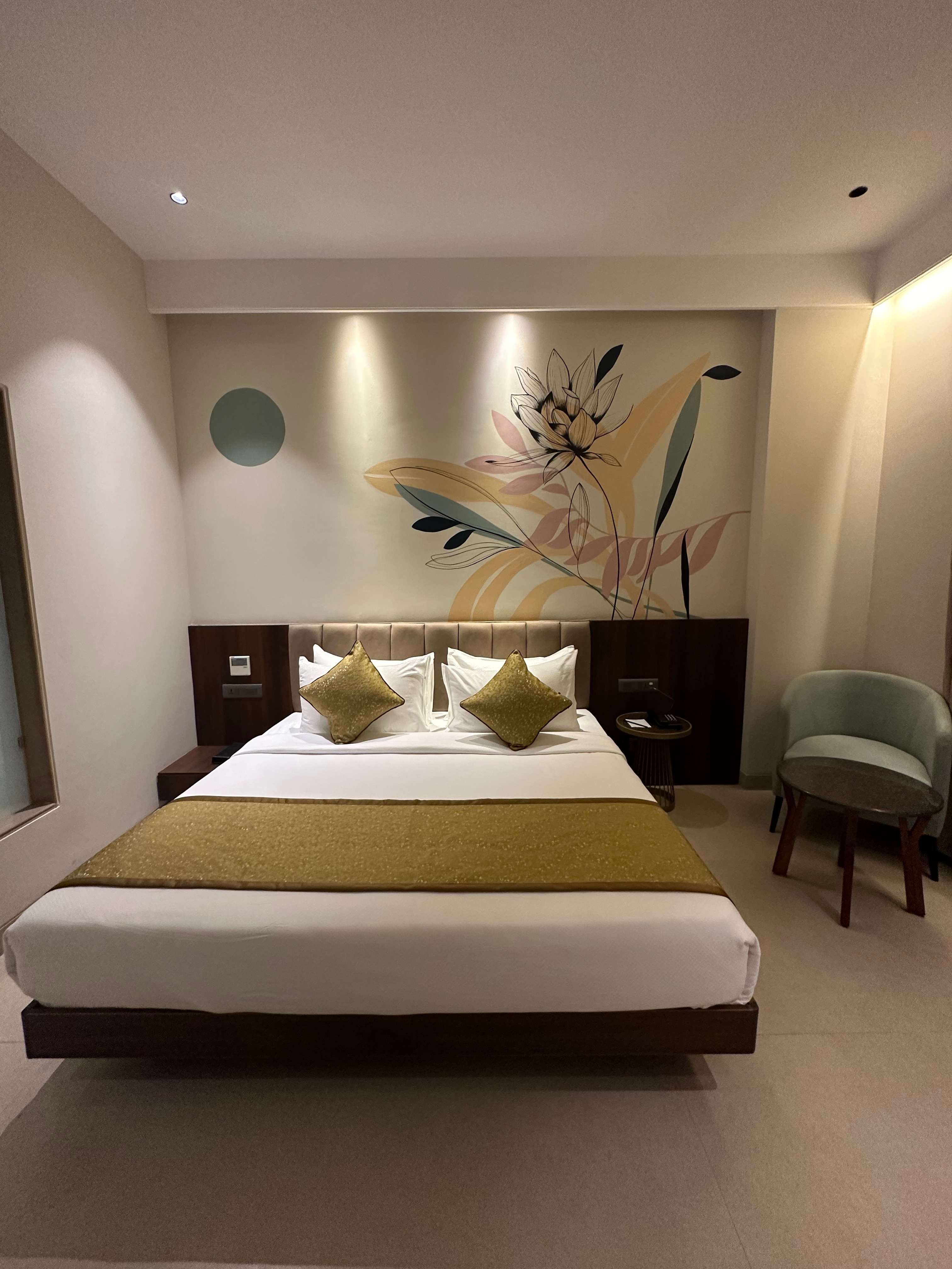 Hotel Bawa Udaipur - Tap to explore photos