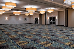 Holiday Inn Hotel & Suites Edmonton Airport & Conference Ctr, an IHG Hotel, Grande Cache, Alberta