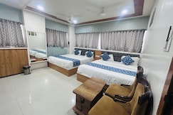 Hotel Dev Palace Naroda, Ahmedabad