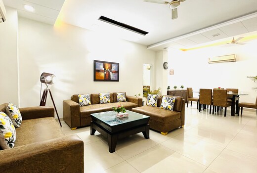 BluO 2BHK @ Greater Kailash | Lift Balcony Parking