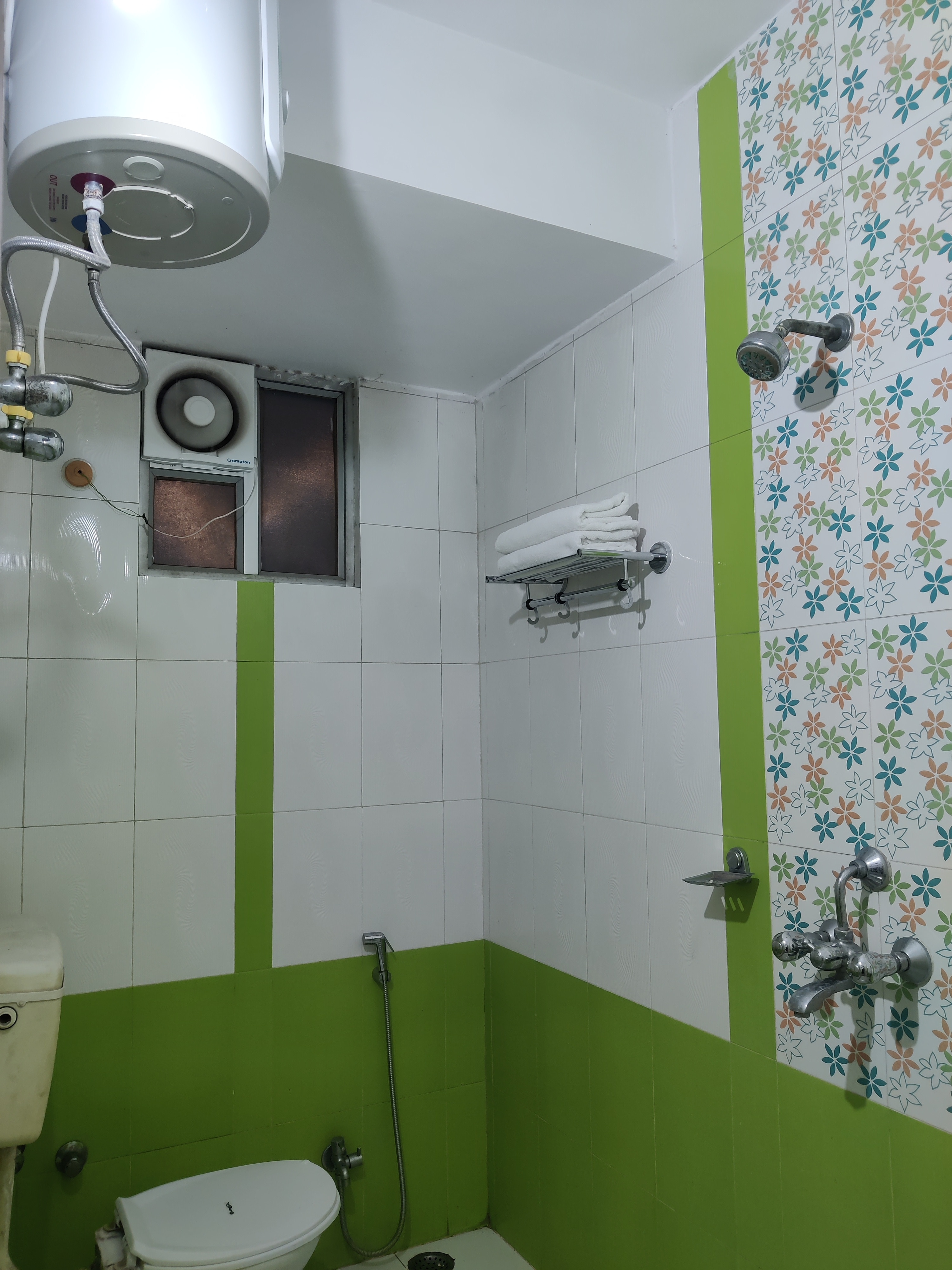 Stay Here @Homestay - Tap to explore photos