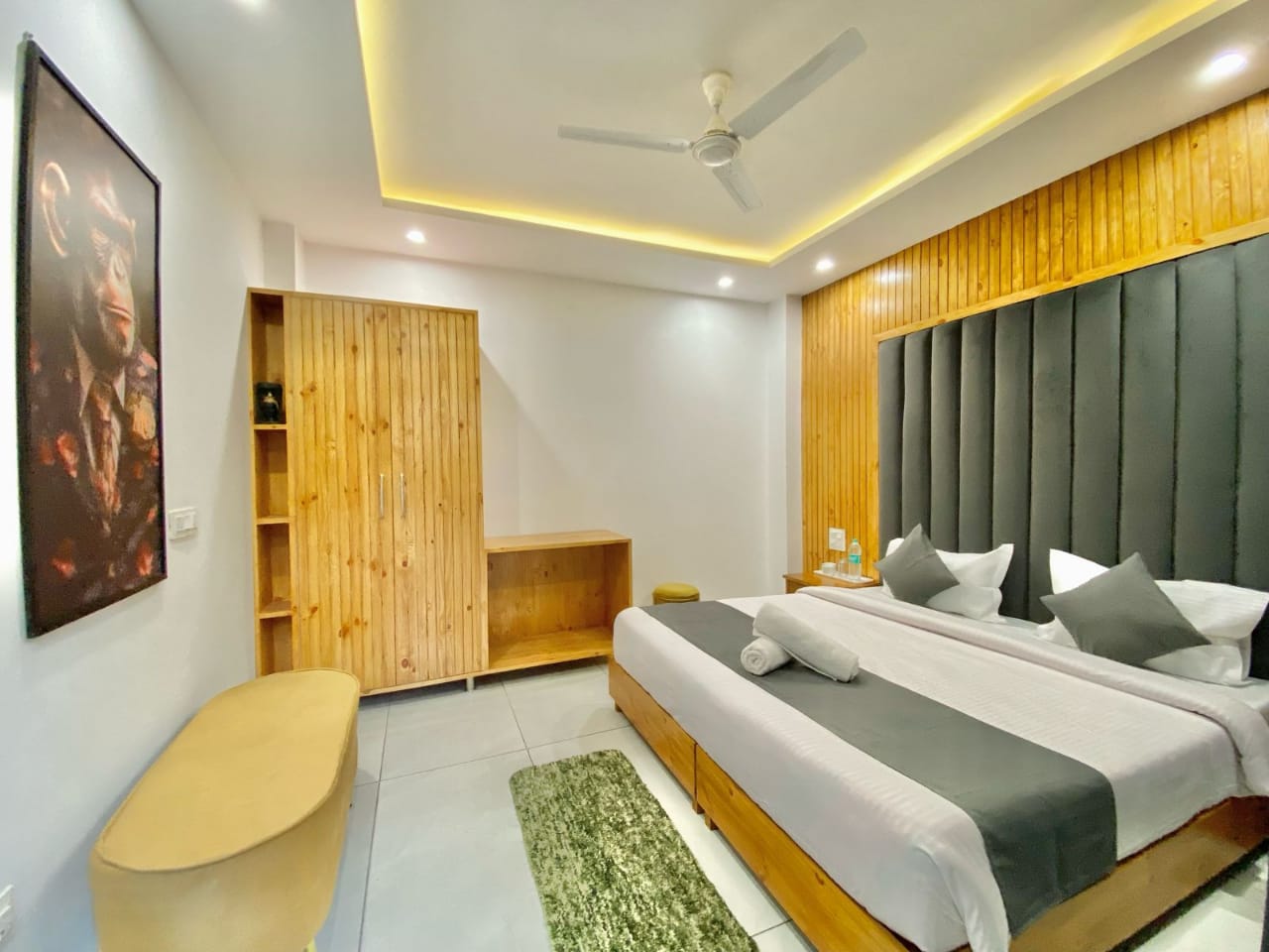 kasauli heaven breeze 3BHK stays by bliss bay - Tap to explore photos