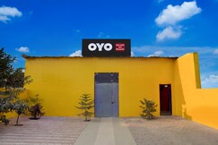 SPOT ON by OYO Isshu Hotel And Restaurant, Bulandshahr