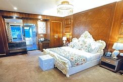 Sindh Resorts & Spa (River Front), Srinagar