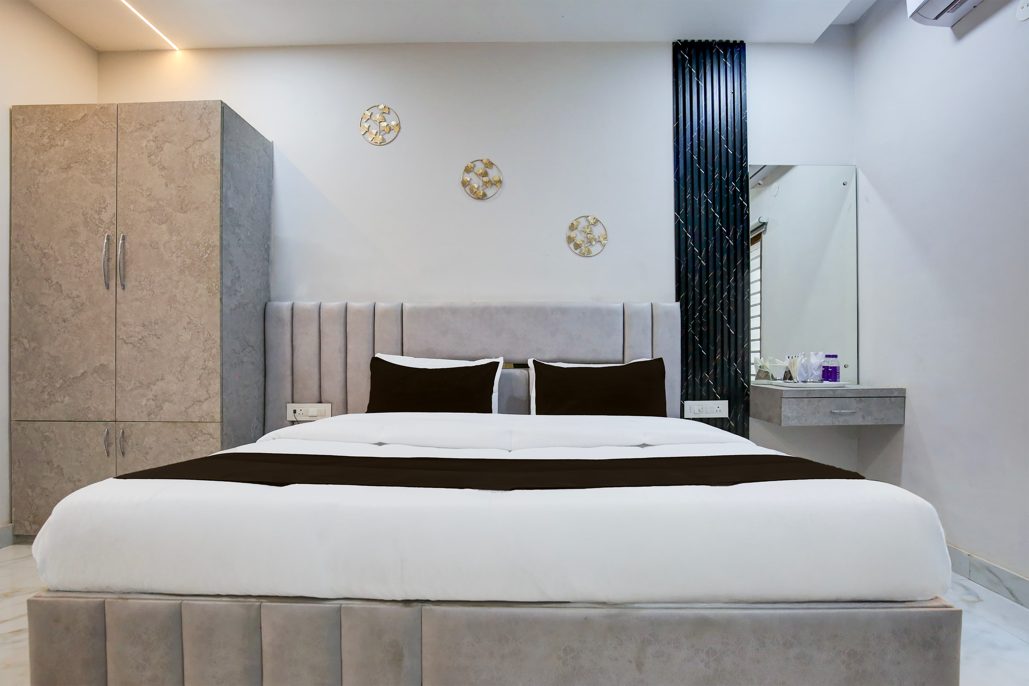 Hotel O CUPID RESIDENCY - Tap to explore photos