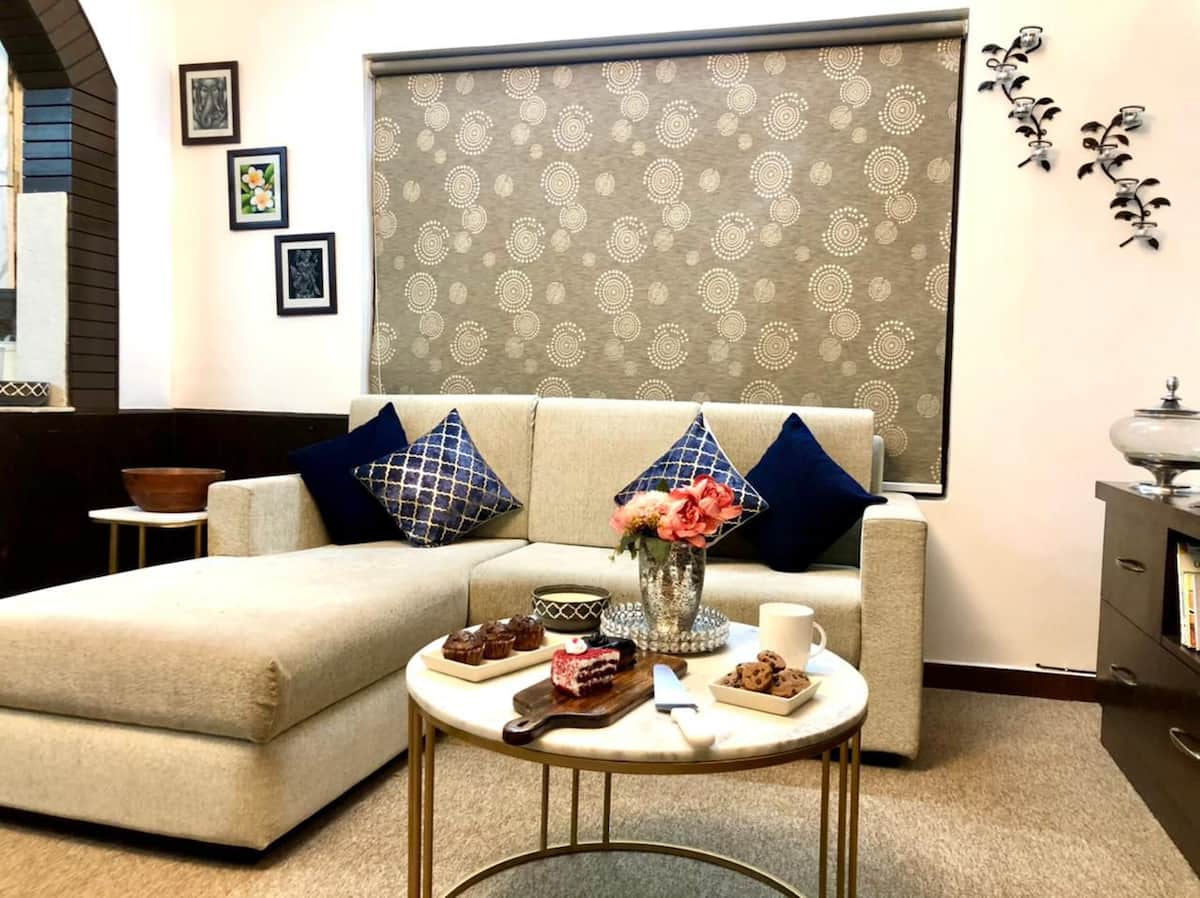 Cedarwood Villa |3 BHK Luxurious House - Tap to explore photos