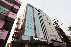 Super HOTEL SILVERKEY NEAR LIC BUILDING MAIN RD KHODA NEXT TO SHYAM OIL, Noida