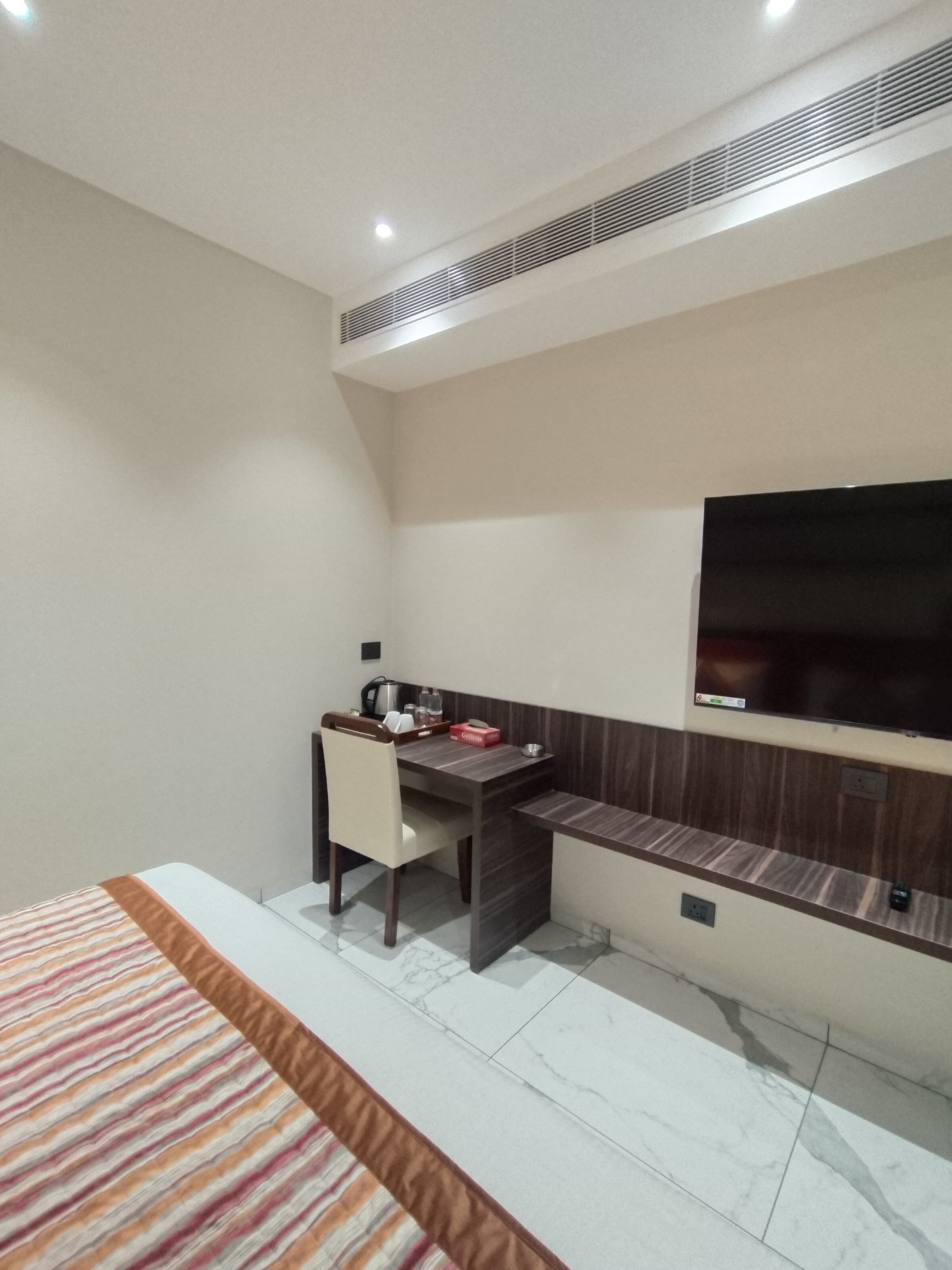 The SM Hotel @ Delhi IGI Airport By RMR Hotels (4 star) - Tap to explore photos