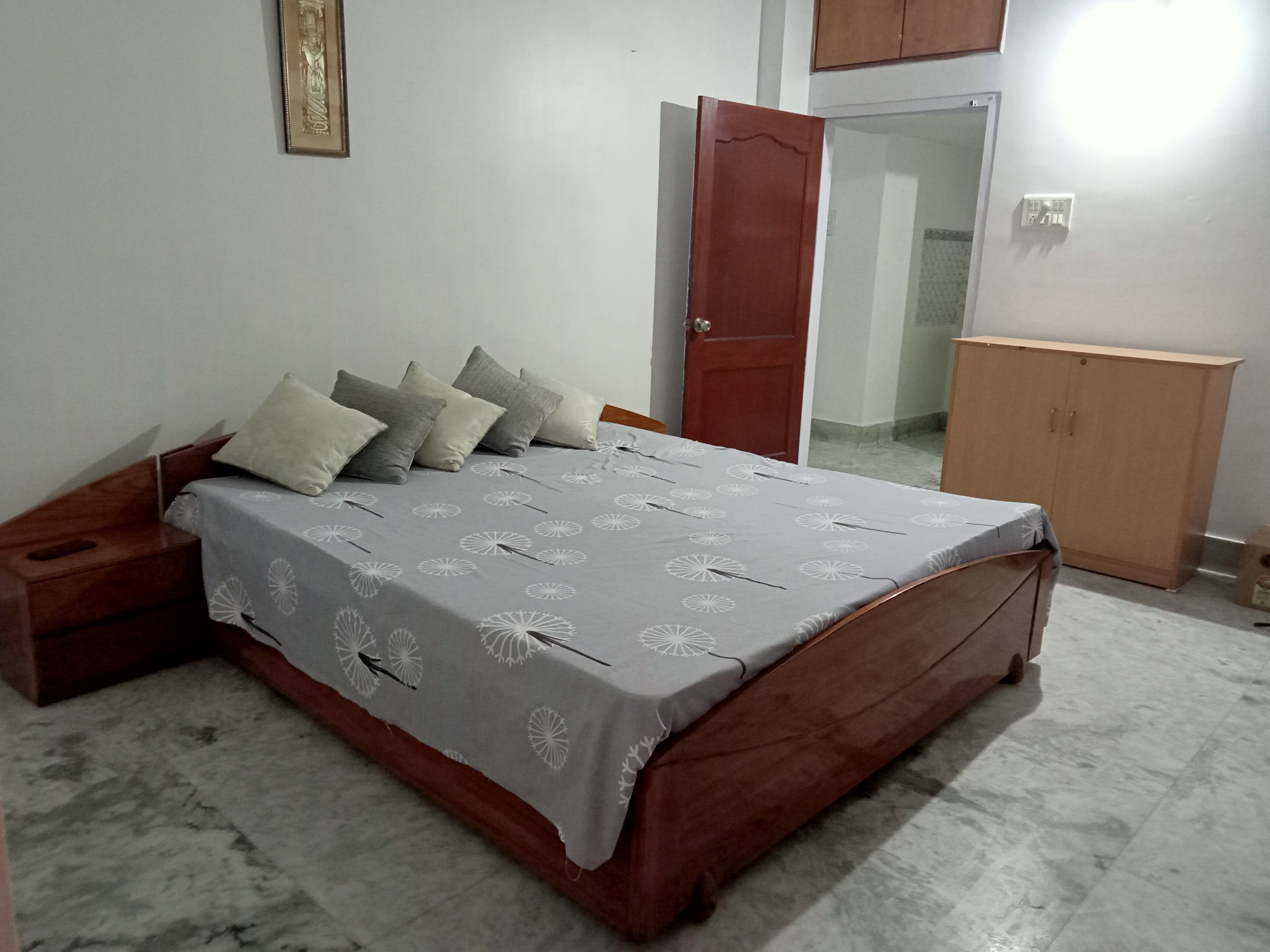 Homely Homestay - Tap to explore photos