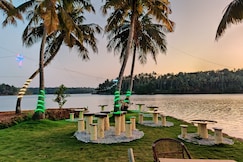 Blue Stone Lake Cottages, Varkala