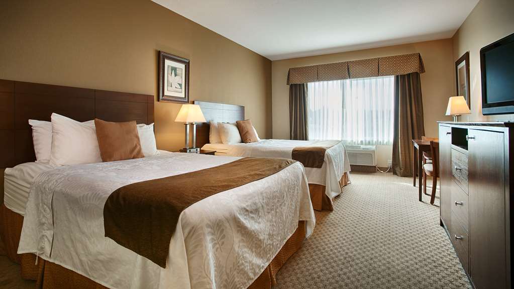 Best Western Plus Montezuma Inn and Suites - Tap to explore photos