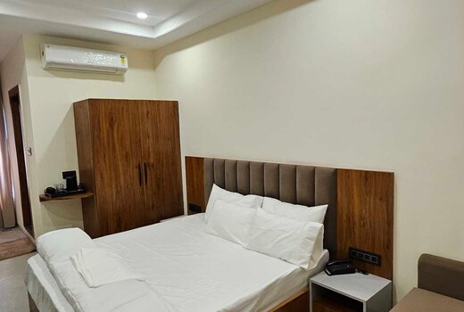 Townhouse Cosmos Mall Ujjain Formerly Ashok Sadhna