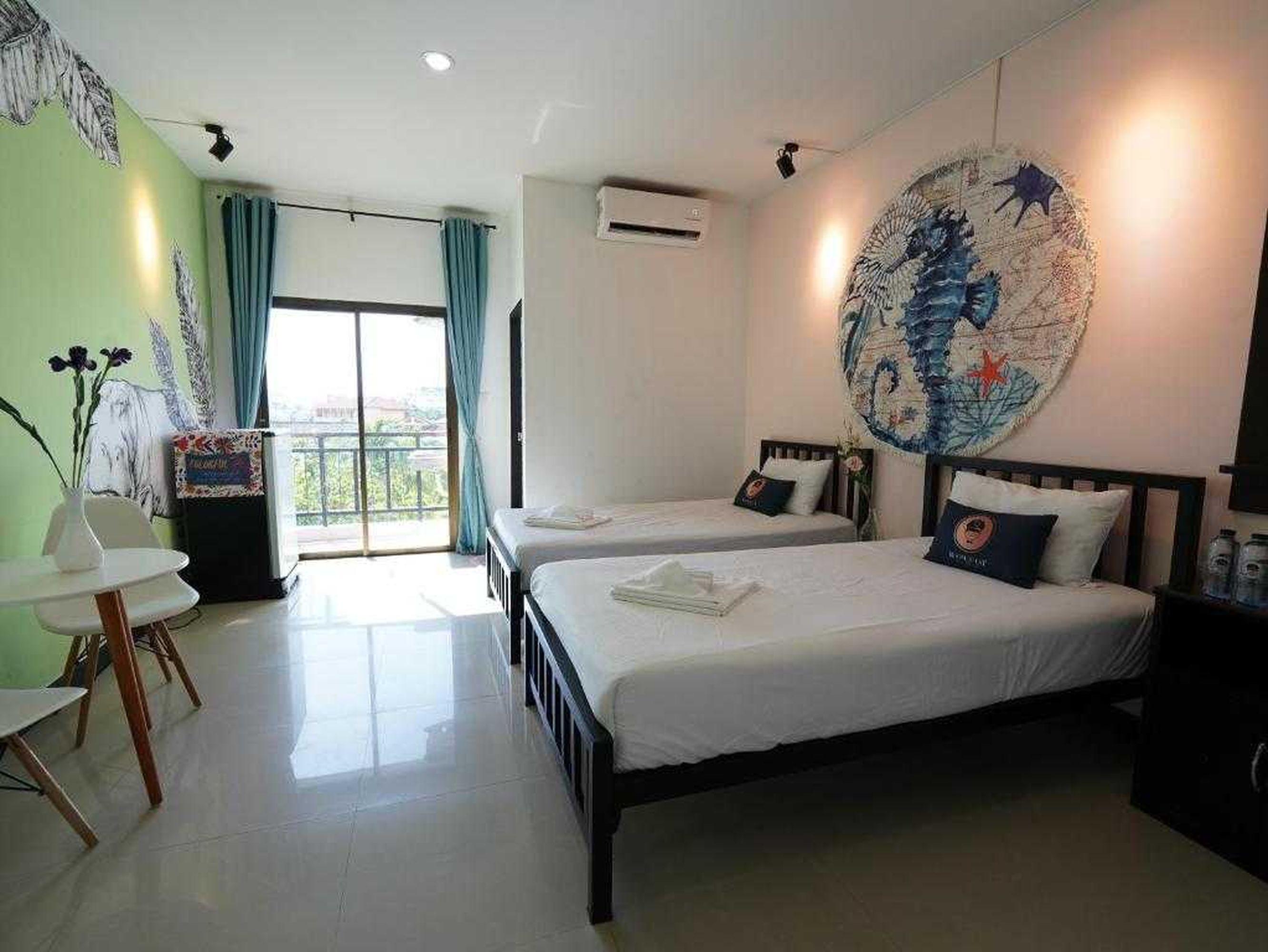 Dancenter Patong Beach Phuket – formerly RQ Hotel - Tap to explore photos