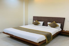 Hotel Sumedha, Mhow