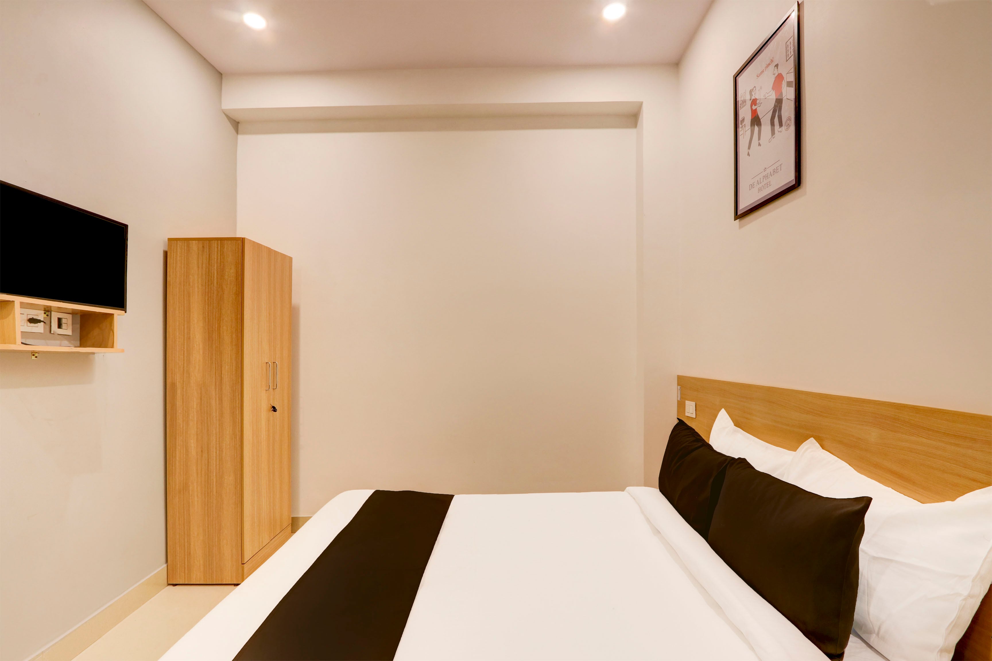 Super Collection O De Alphabet Hotel ECIL - Tap to explore photos