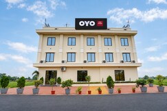 Hotel O Tirupati Marriage Garden, Sehore