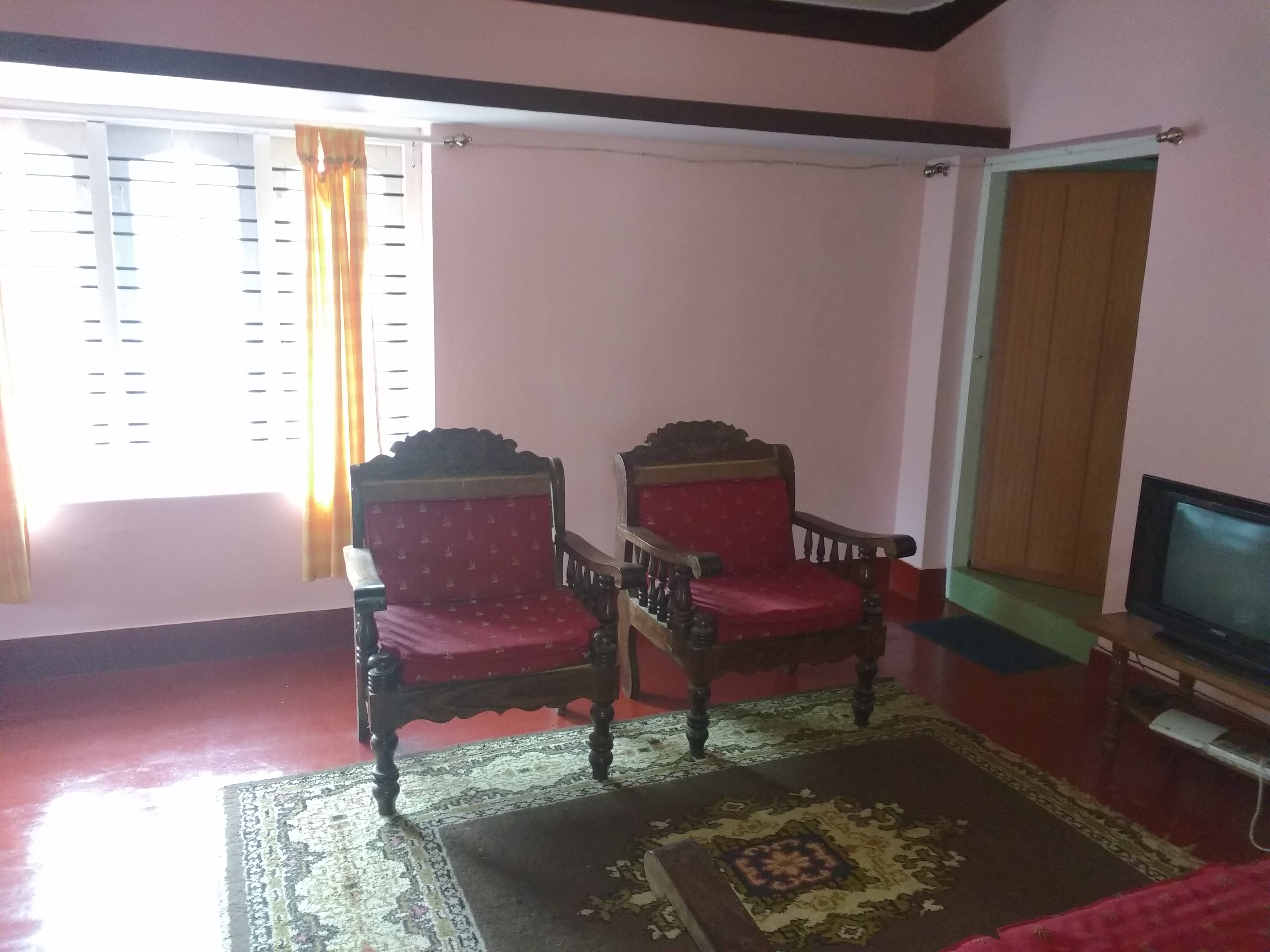 Coorg Naladi Holidays | Rooms & Caretaker - Tap to explore photos