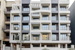 Hotel O GEMS STAR RESIDENCY BNB Bamandongri Railway Station, Navi Mumbai